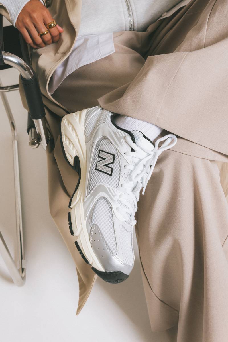 حذاء نيو بالانس New Balance 530 رجالي و نسائي – السعر والمتانة وهل يستحق الشراء؟